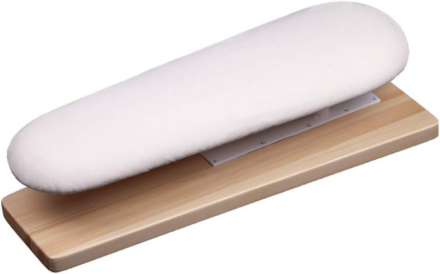 Decouvrez une planche de table aux elements en bois